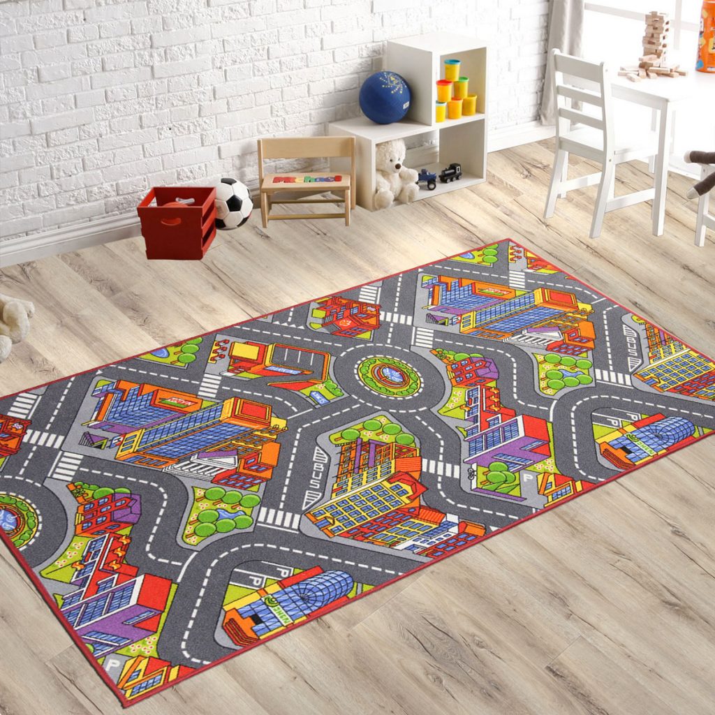 kusový koberec do detskej izby s motívom mesta