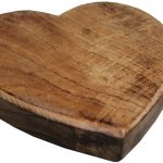 drevená podložka pod hrniec v tvare srdca
