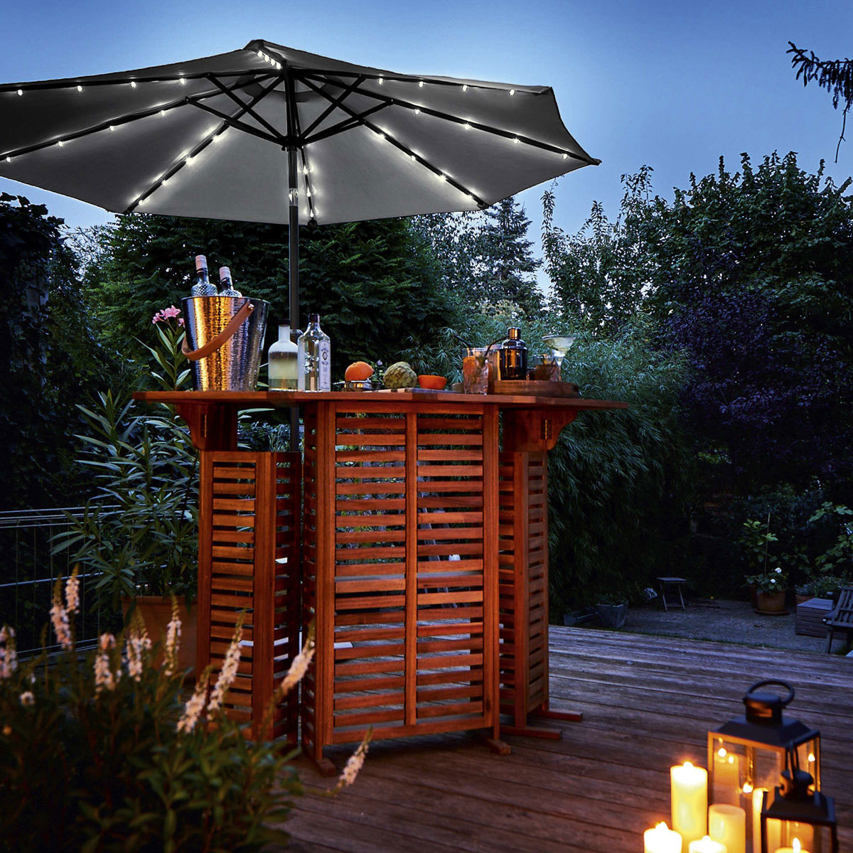 záhradný bar so slnečníkom s integrovaným LED osvetlením