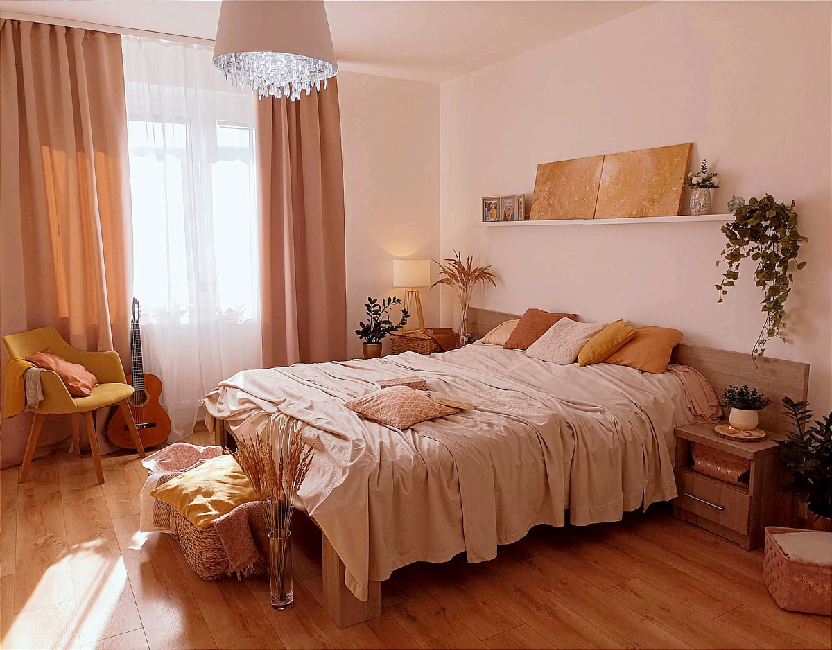Spálňa s poličkami IKEA