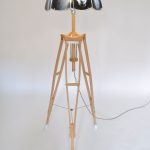 Juraj Výboh Lampa vyrobená z bariel a rontgenu
