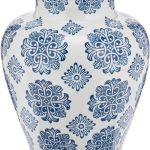 Dekoratívna porcelánová váza v bielej farbe s modrým vzorom