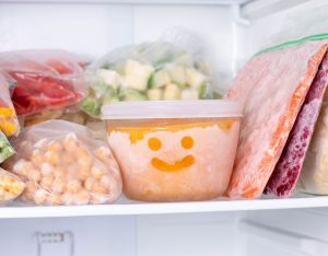 Viete, dokedy môžete skladovať mäso v mrazničke, a ktoré potraviny do nej nepatria?